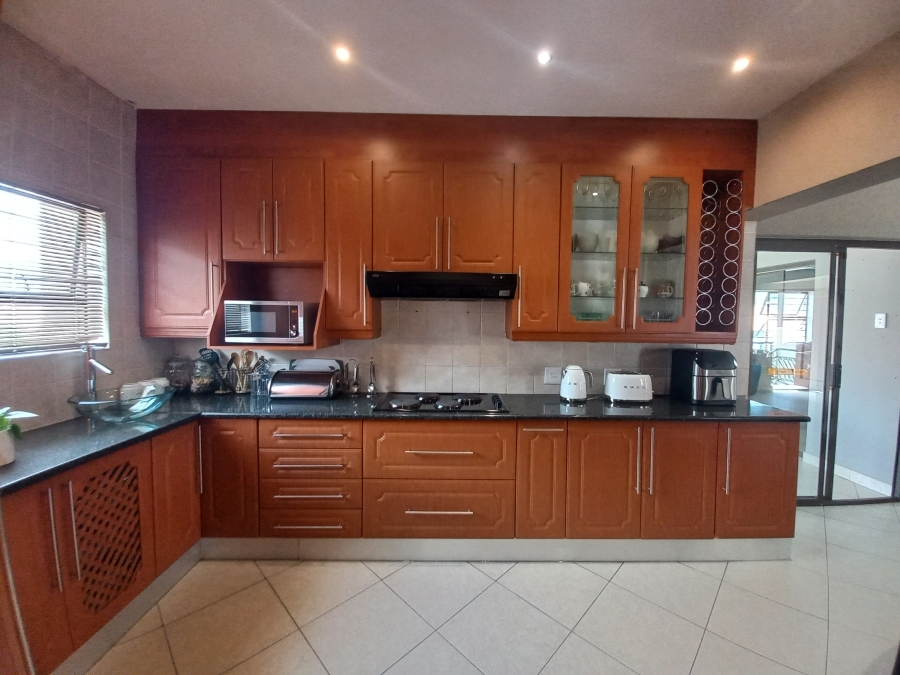 5 Bedroom Property for Sale in Cashan North West